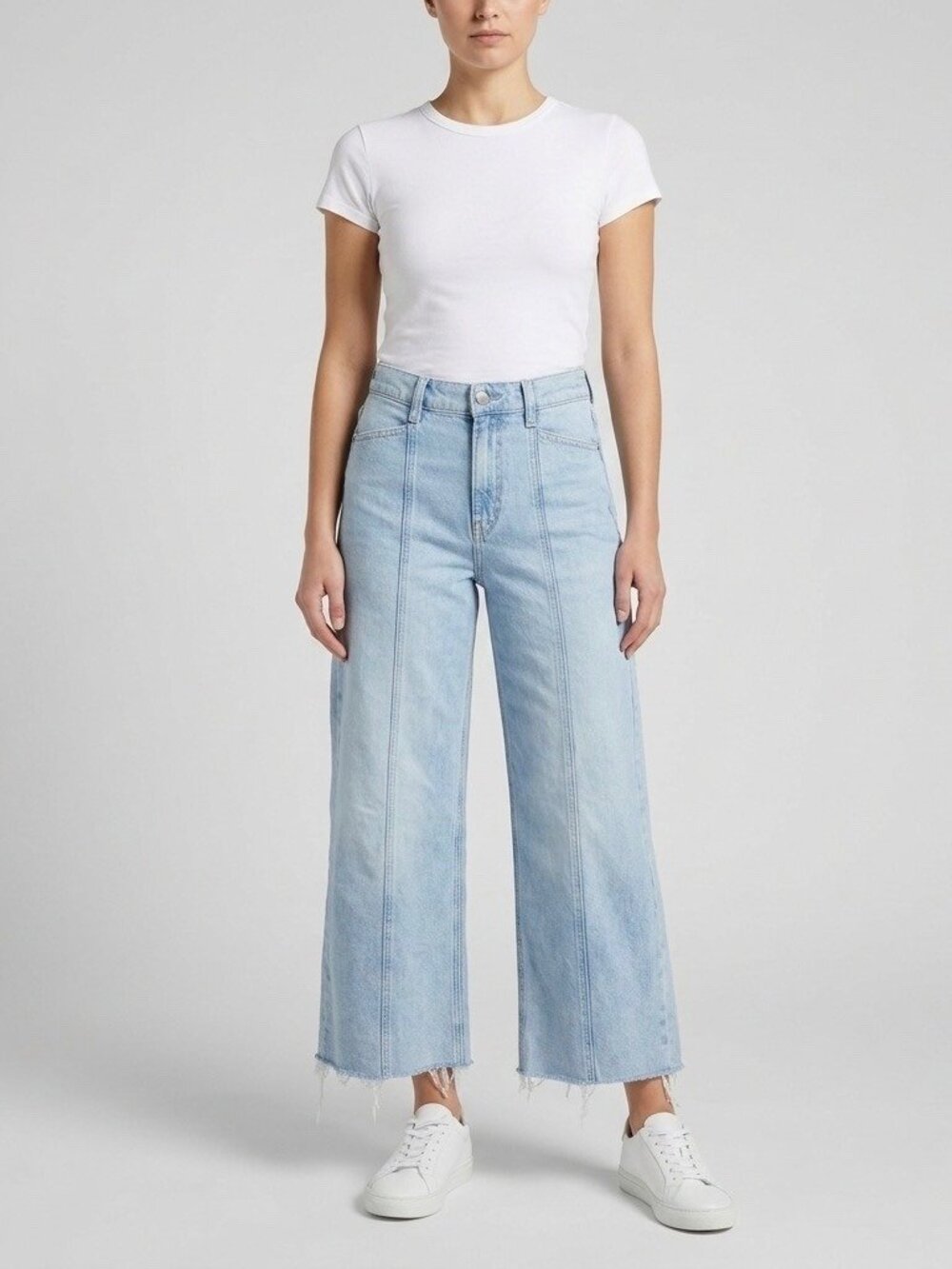 GAP High Rise Stride Wide-Leg Crop Jeans Light Indigo Denim 27 Minimalist Casual